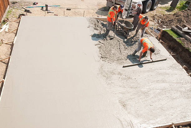 Best Local Concrete Companies  in Clayton, CA